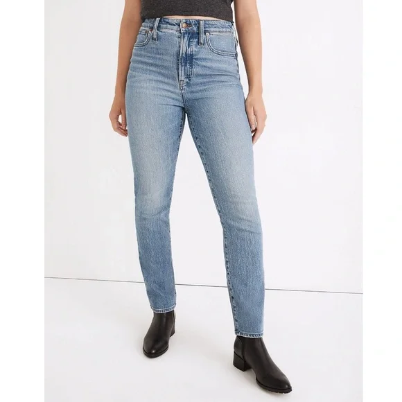 Madewell The Curvy Perfect Vintage Jean in Banner Wash - Picture 1 of 7